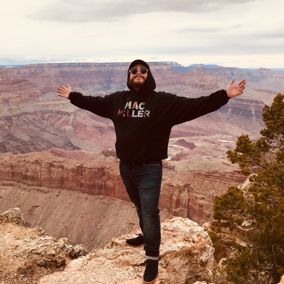 Meet your Posher, Octavier - Picture 1 of 1